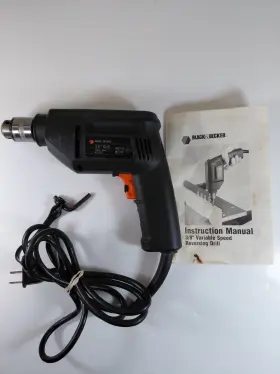 7193 BLACK DECKER Reversing Accu Drill