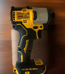 DCF840P2 BLACK DECKER Dewalt Xr Impact Driver Kit #3