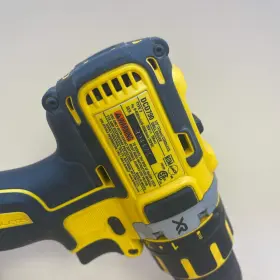 DCD790 DEWALT Cordless Drill Driver #2