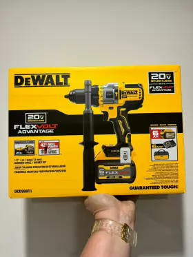 DCD999T1 DEWALT Ion Hammer Drill Driver Kit