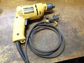 DW101 DEWALT Drill Chuck Key