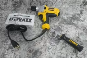 DWD215G DEWALT Chuck Rpm Drill