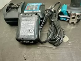 FD09 MAKITA Drill Charger Batteries Great #2