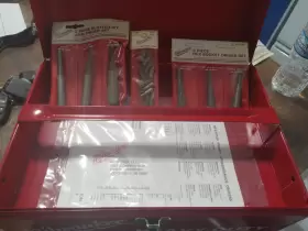 6767-1 MILWAUKEE Drywall Screw Shooter Kit #2