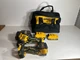 DEWALT DCF850/DCD799 WITH 2 BATTERIES AND 1 CHARGER (P17029328)