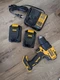 DEWALT ATOMIC 20V MAX Cordless Brushless Compact 1/2 in. Drill/Driver *KIT SET*